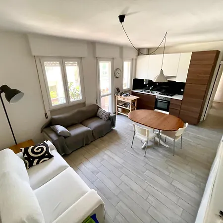 Moderno Sul Mare Apartment Marina di Massa